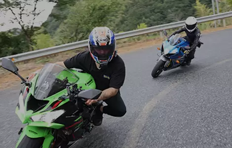 &iquest;Pueden los auriculares de ciclismo controlados por voz mejorar realmente la seguridad? La respuesta te sorprender&aacute;.