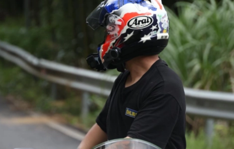 Cuando la ingenier&iacute;a se une a la obsesi&oacute;n: c&oacute;mo el OHMIEX D9 redefine el dispositivo de comunicaci&oacute;n del motociclista